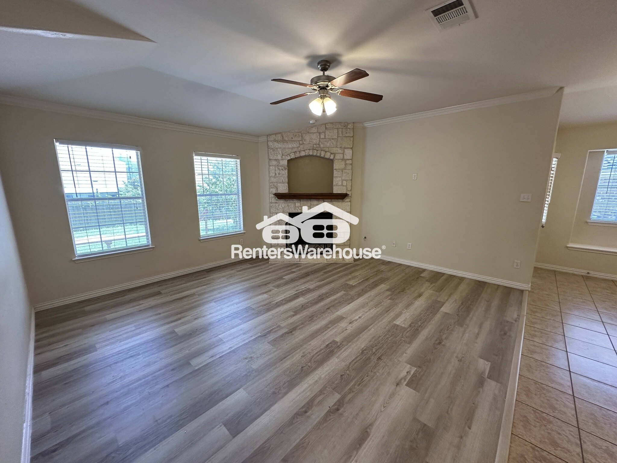 Building Photo - 155 Birdwell Ln