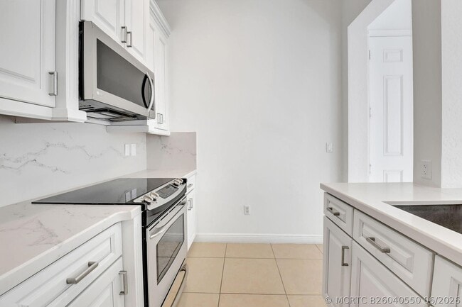 Building Photo - 838 NW 83rd Ln