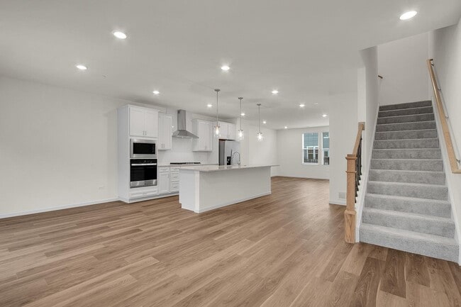 Building Photo - 6275 Sandbelt Dr