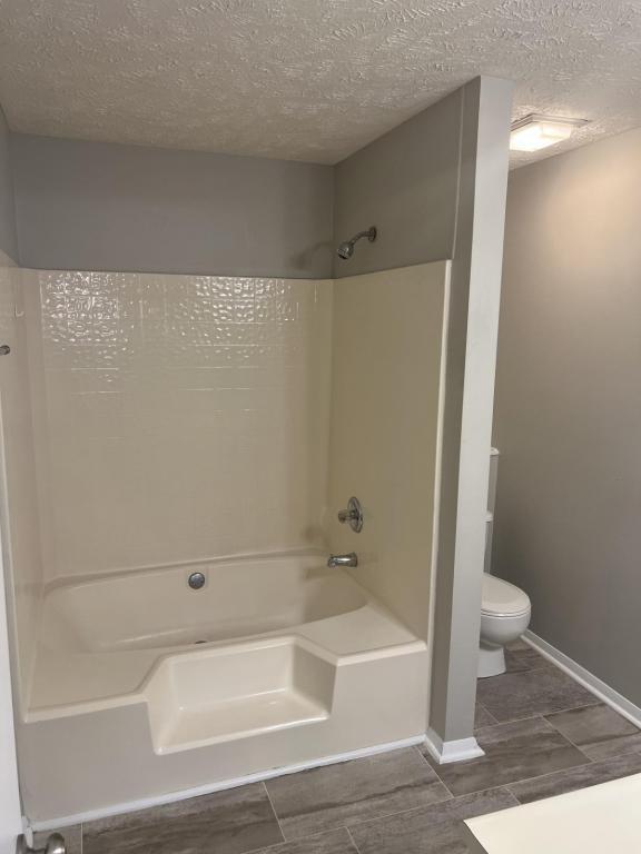 Building Photo - 1904 Tryon Dr