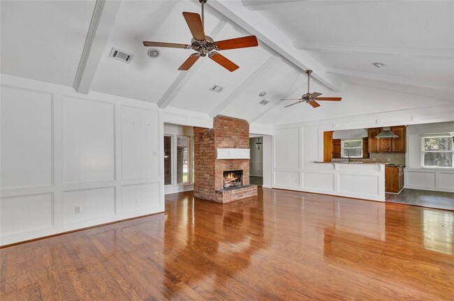 Building Photo - 7703 Pine Cup Dr