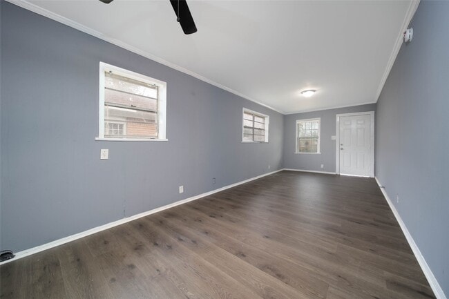 Building Photo - 2310 Kabee St