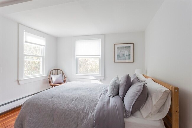 Building Photo - 43 Bayview Rd