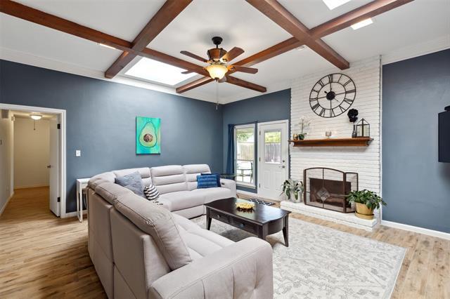 Building Photo - 3008 Kirby Dr