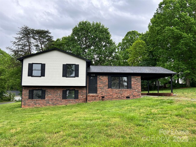 Primary Photo - 140 Brookhollow Dr