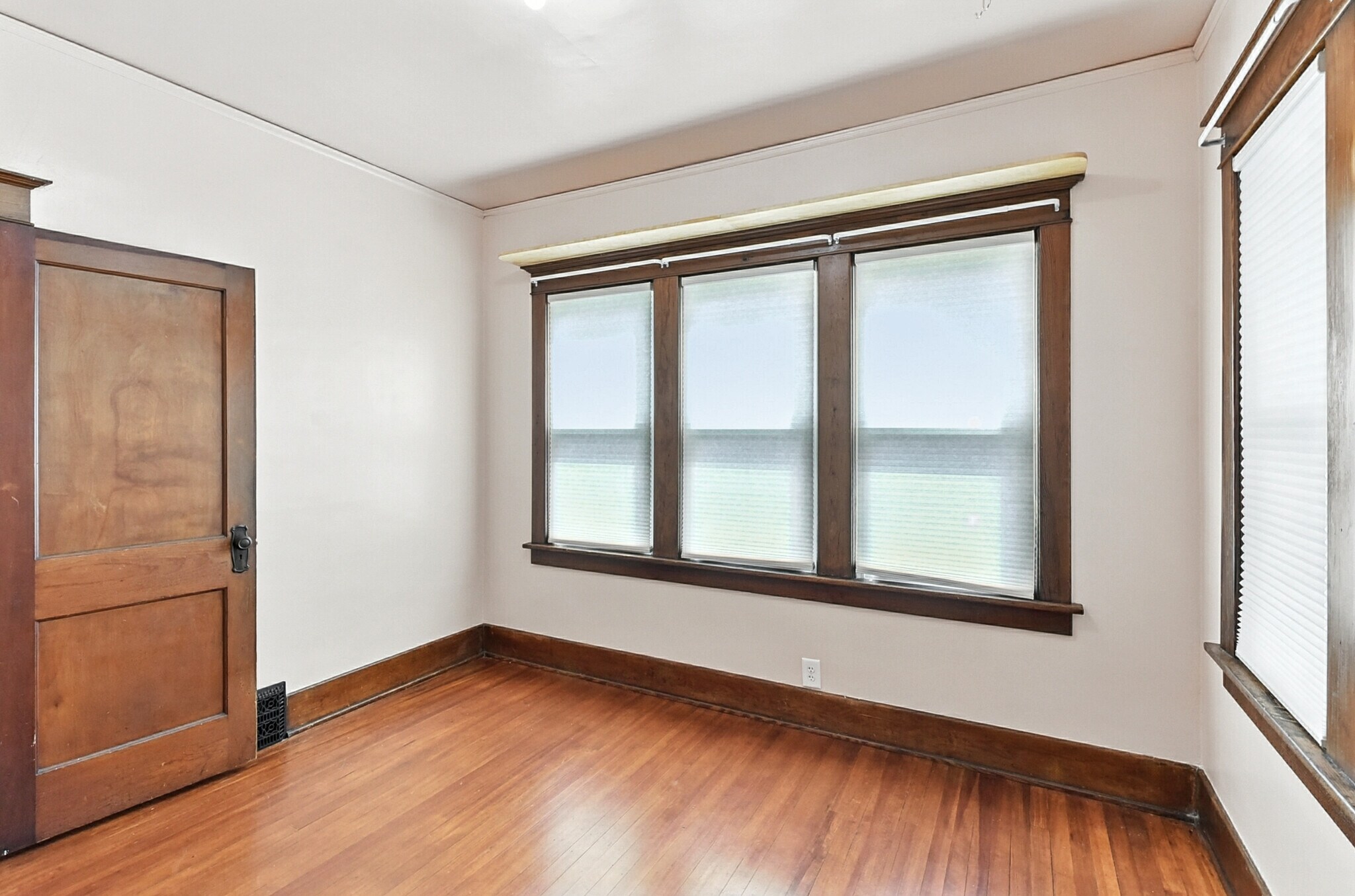 Building Photo - 2965 Harris Street