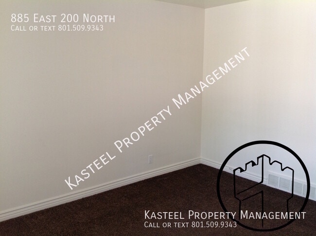 Building Photo - 885 E 200 N