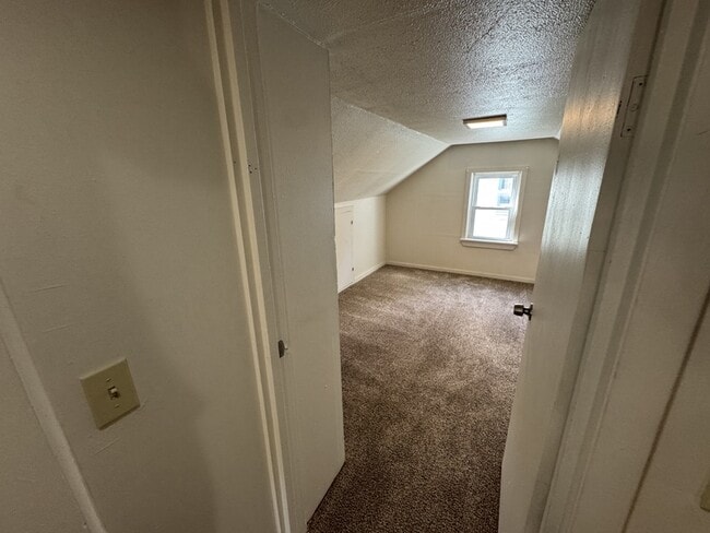 Building Photo - 13506 Bennington Ave