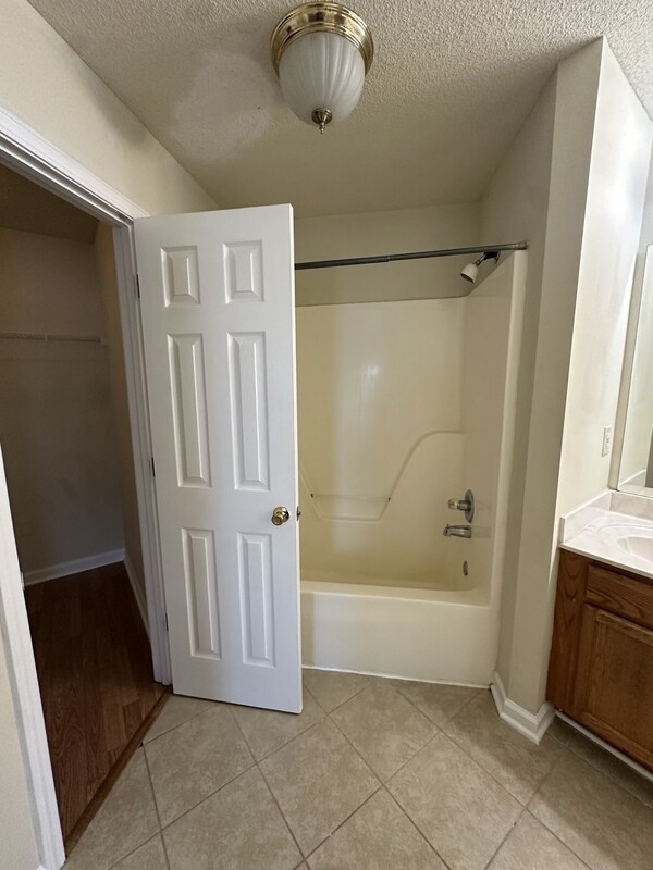Building Photo - 7733 Lipscomb Dr