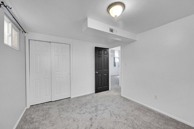 Building Photo - $2,040.95 with $300 off the first month's Rent - 4 Bedrooms, 2 Bathrooms, Single Family Home in C...