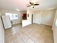 Building Photo - 690 NE 85th St
