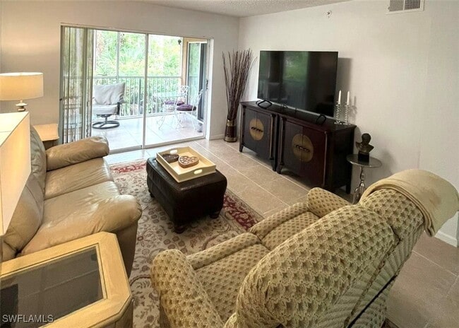 Building Photo - 1865 Florida Club Dr