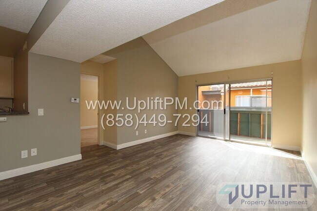 Building Photo - 3150 Bonita Rd