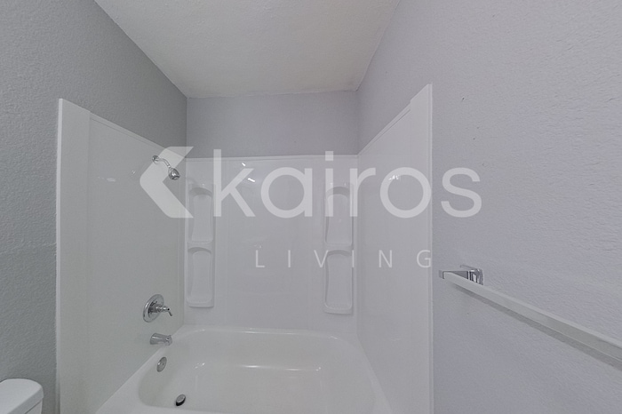 Building Photo - 2012 Ron Dr