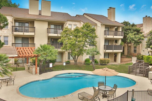 Building Photo - Turtle Creek Vista