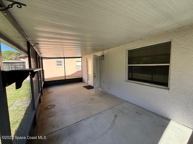 Building Photo - 3157 Dunhill Dr