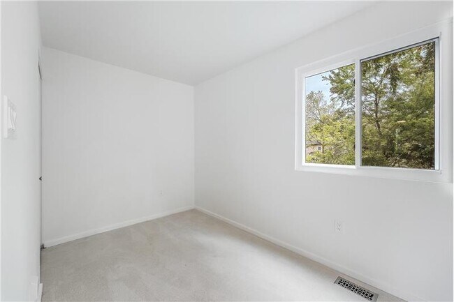 Building Photo - 11916 Moss Point Ln