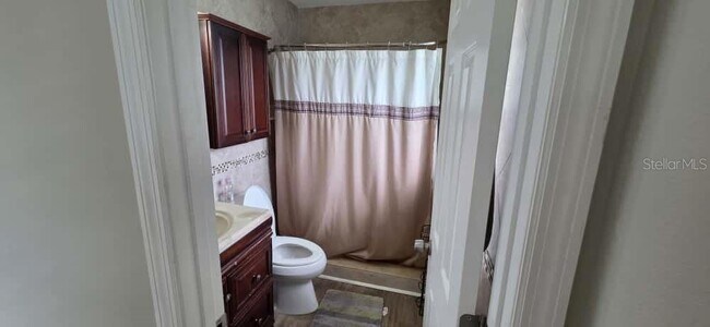 Building Photo - 105 Blue Heron Ln