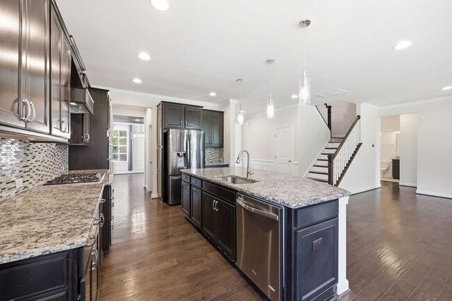Building Photo - 304 Atwood Dr