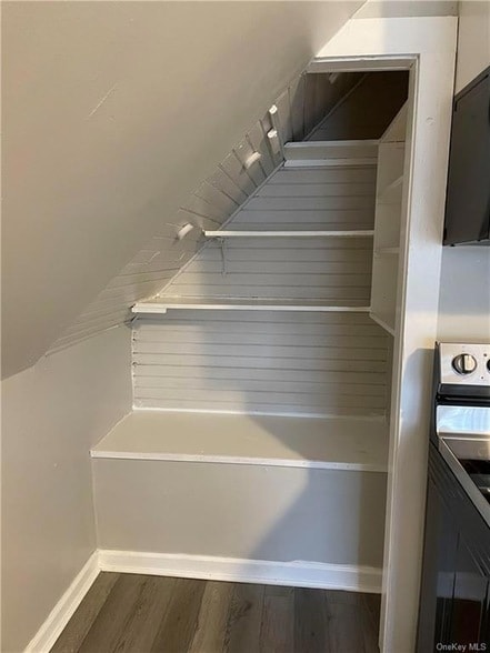 Building Photo - 21 Clinton Ave