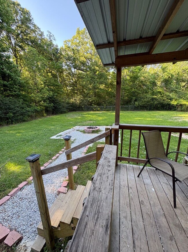 Building Photo - Huge 4 bedroom/2 bathroom double-wide in Peaceful Area of Keithville!