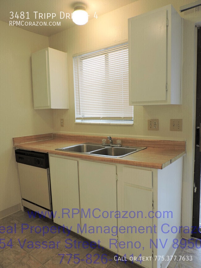 Building Photo - 3481 Tripp Dr