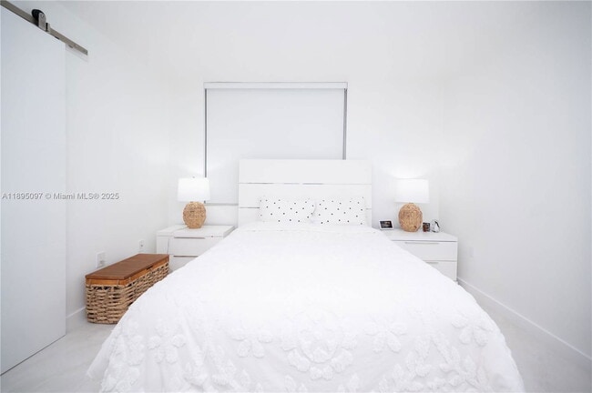 Building Photo - 10875 SW 112nd Ave