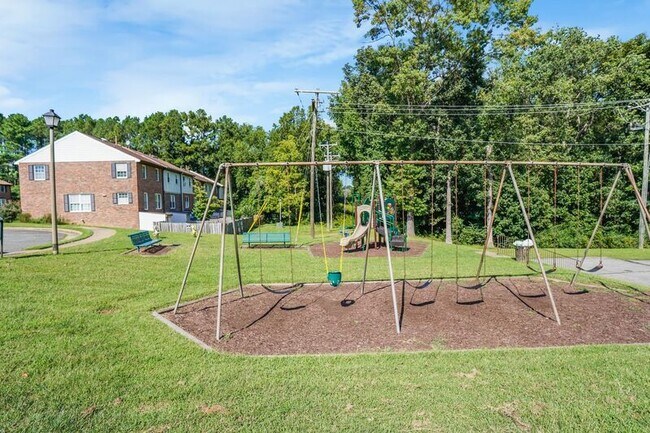 Building Photo - 334 Garfield Ct
