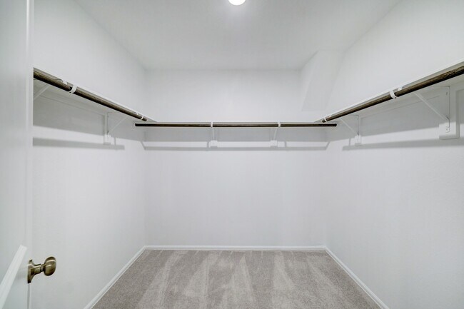 Building Photo - 8907 Estes Lks Dr