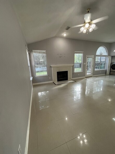 Building Photo - 3523 Kings Mountain Dr