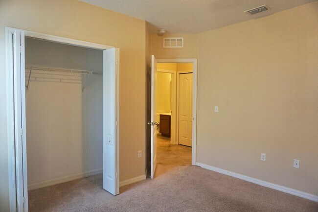 Building Photo - Corner Lot - Central Pointe (SW Winter Haven)
