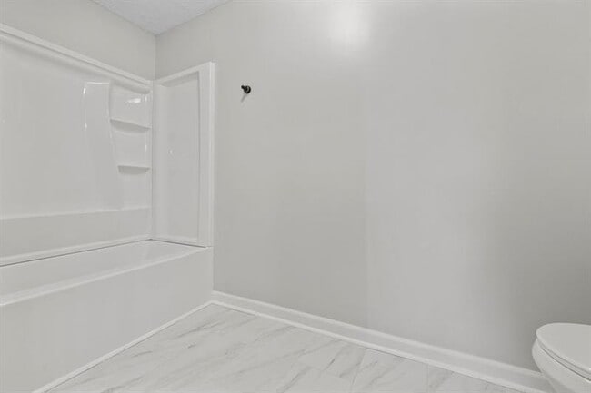 Building Photo - 425 Orchard Dr