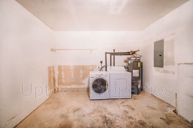 Building Photo - 230 Cervantes Cir
