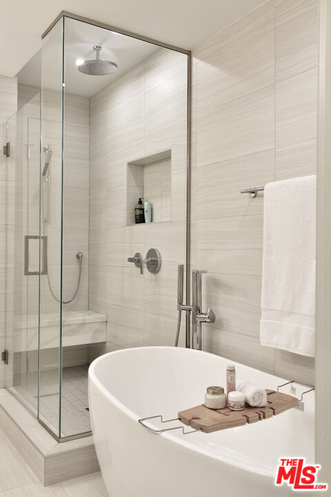 Building Photo - 23908 De Ville Way