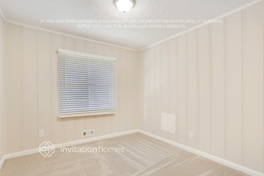 Building Photo - 1873 Shamrock Dr