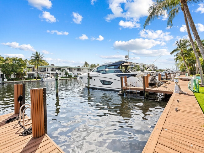 Building Photo - 444 Hendricks Isle