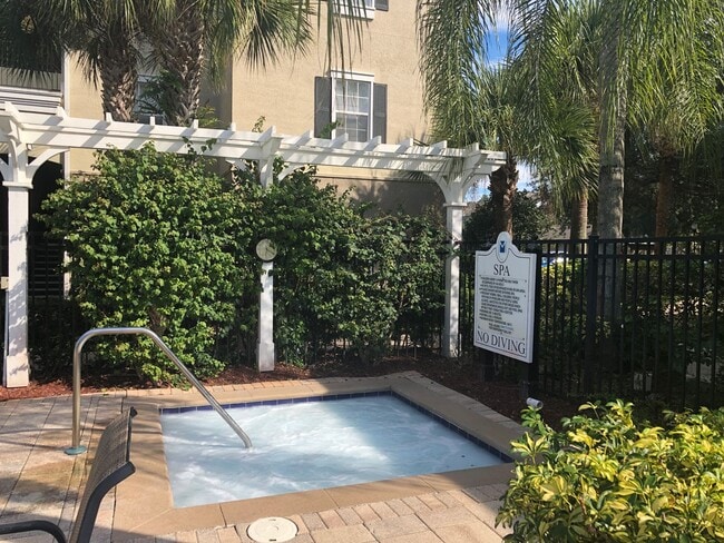 Building Photo - MOVE IN OCTOBER! 3rd floor 3BR/2BA Condo -...