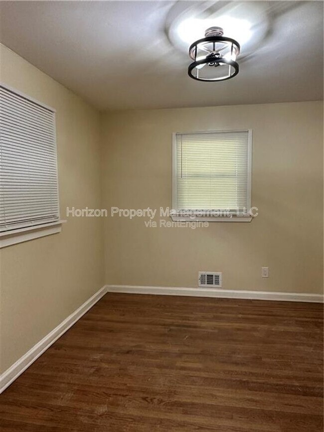 Building Photo - 6057 Dodgen Rd SW