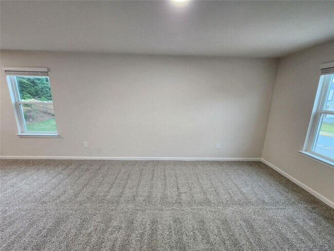 Building Photo - 235 Vly Oak Dr