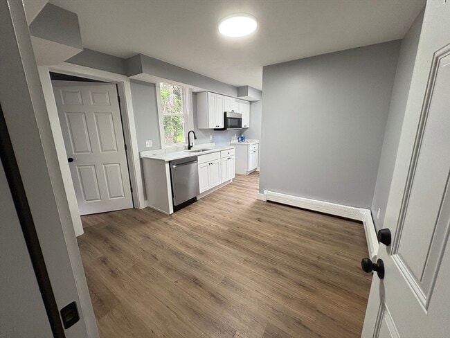 Building Photo - 369 Tremont St