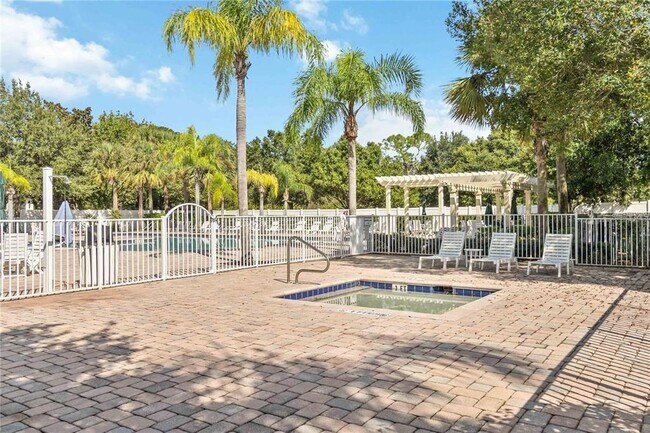 Building Photo - 7112 Five Oaks Dr