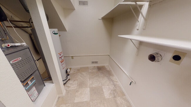 Building Photo - 393 Mickelson Ct