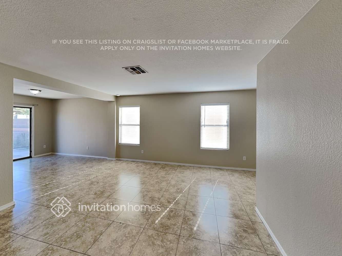 Building Photo - 11542 W Flores Dr