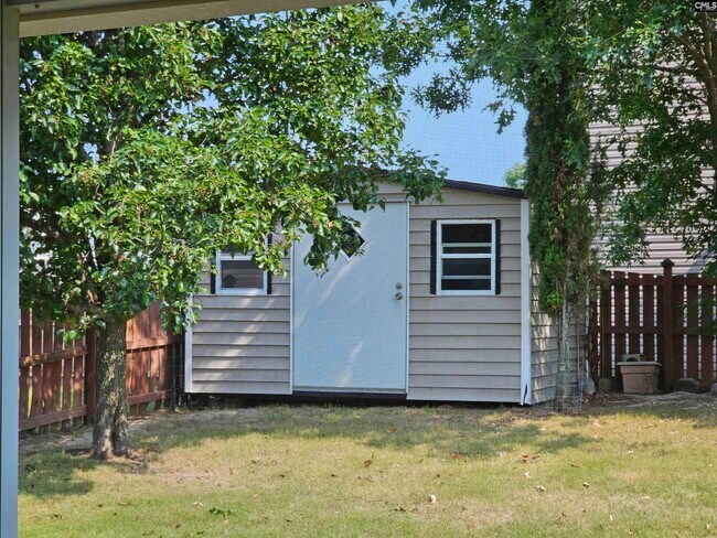 Building Photo - 131 Richmond Farm Cir