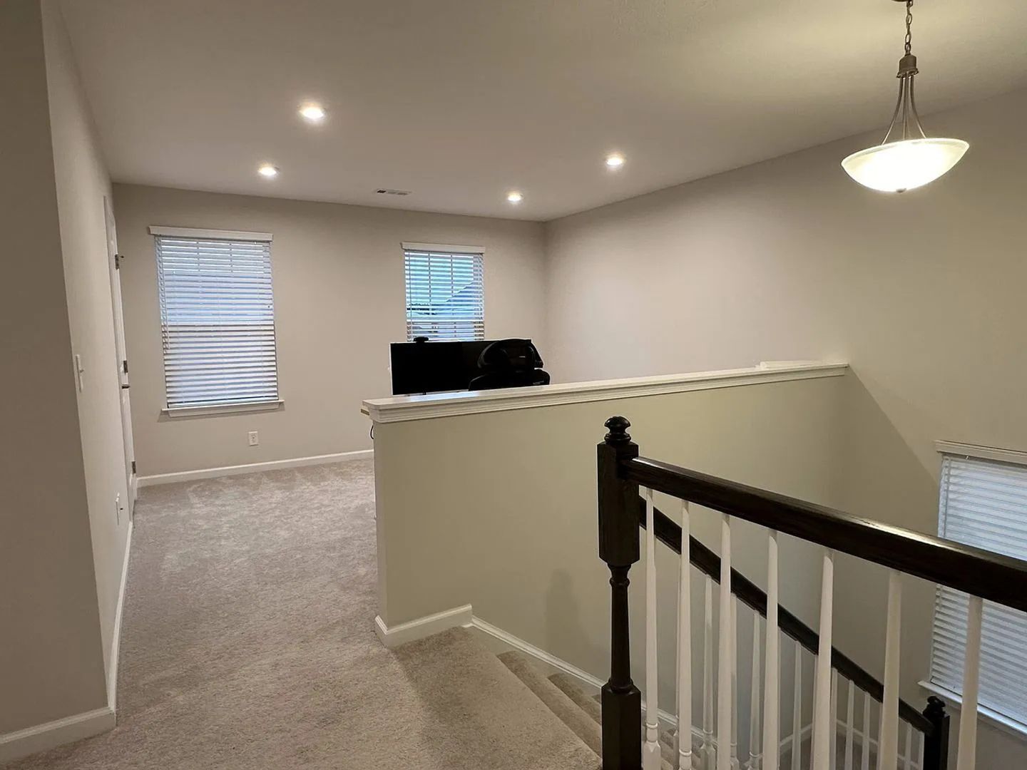 Building Photo - 452 Steeplechase St