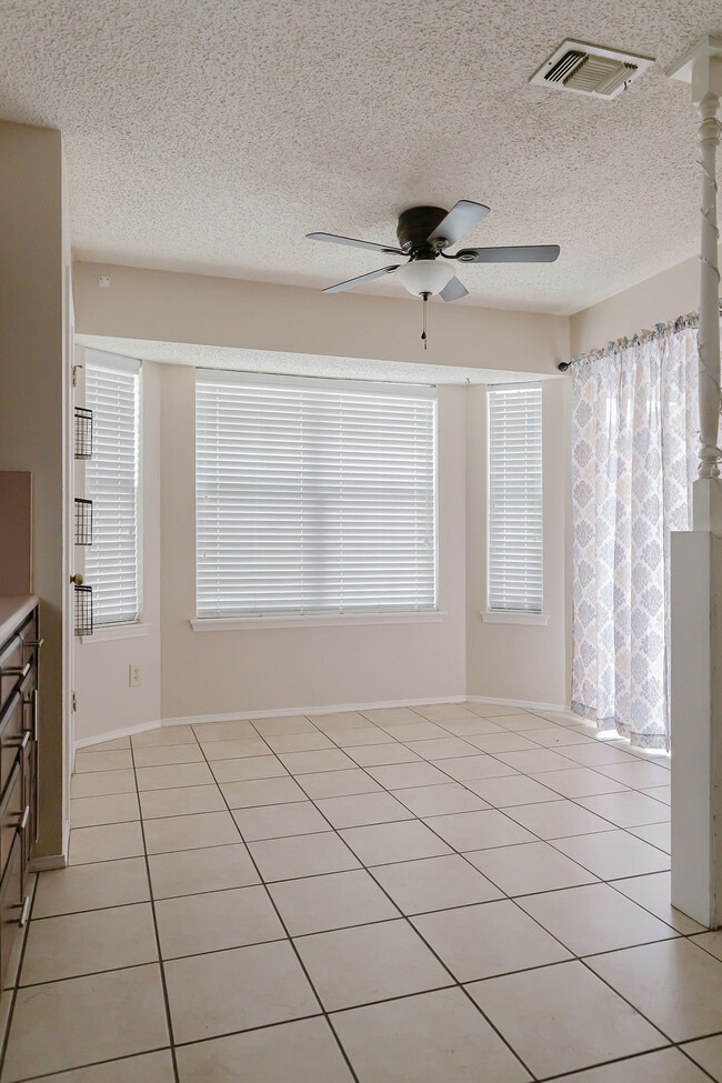 Building Photo - 1105 Gordon Blvd