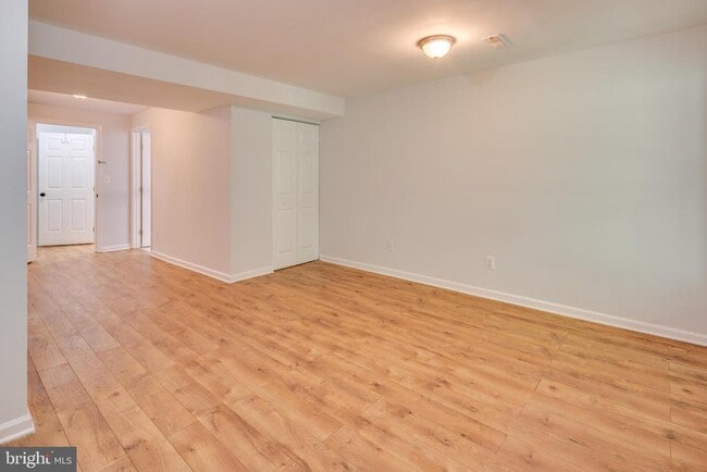 Building Photo - 1832 Tiger Lily Cir