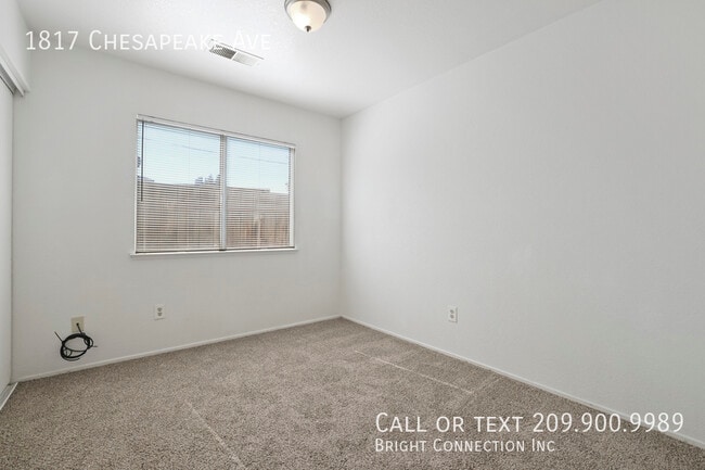 Building Photo - 1817 Chesapeake Ave