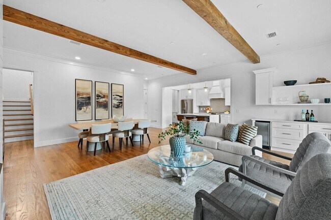 Building Photo - 1500 Match Point Ln
