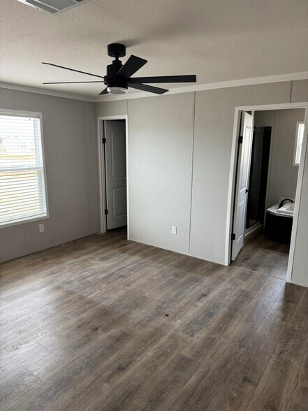 Building Photo - 274 Patriot Ln